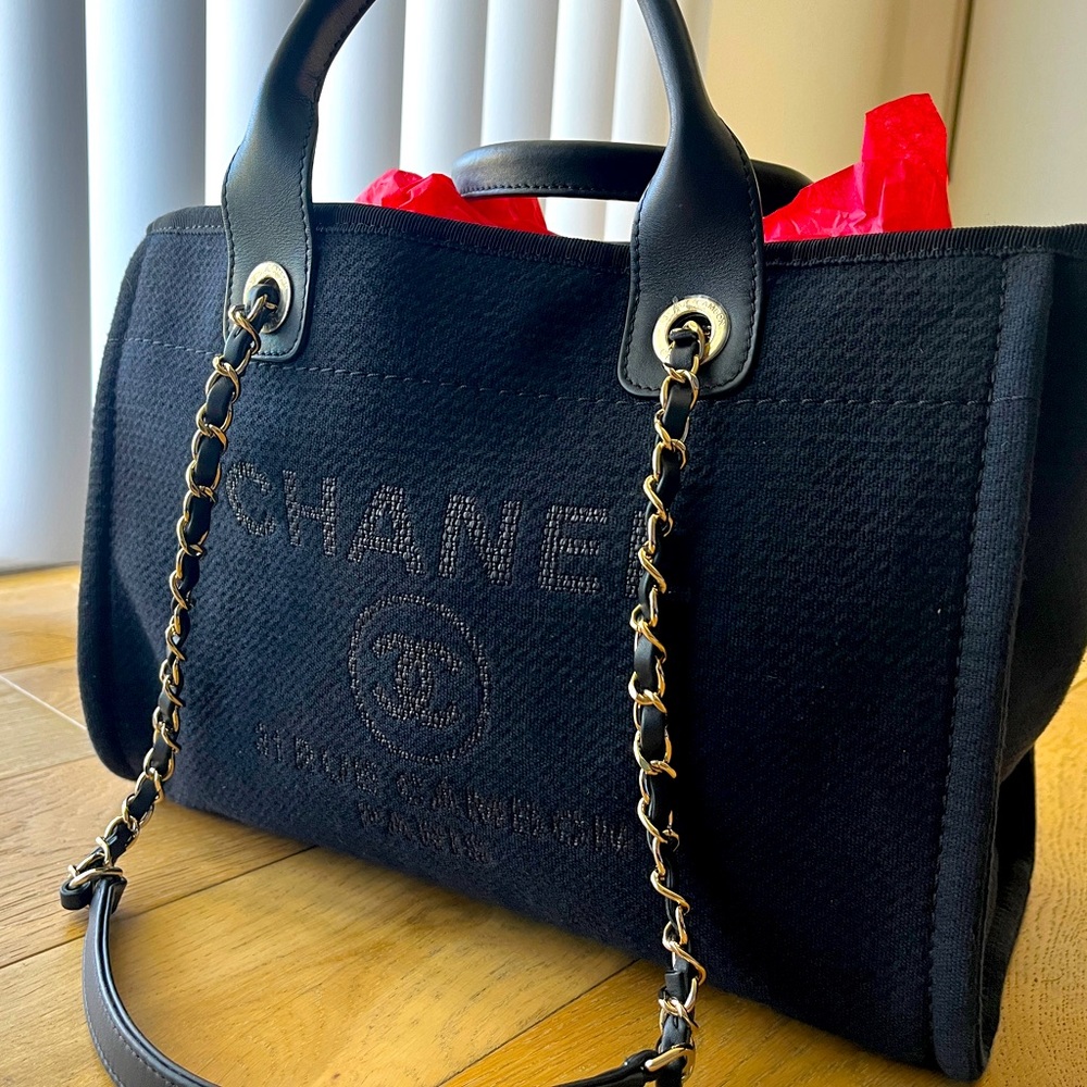 CHANEL Deauville Small Mixed Fiber Tote